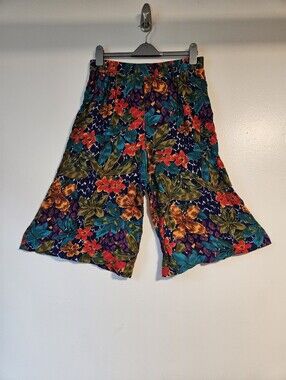 Vintage 90s medium Russ floral wide leg pants gaucho culottes tropical bohemian